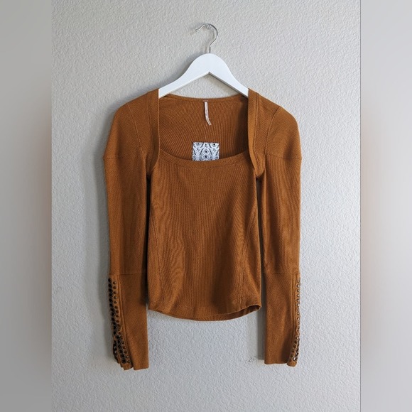 NWT Free People A Little Unruly Top - Picture 2 of 10